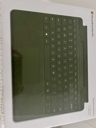 Teclado Microsoft Surface Pro 
PRODUCTO SIN ABRIR
