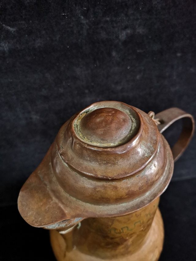 Chocolatero cobre y latón S.XVIII