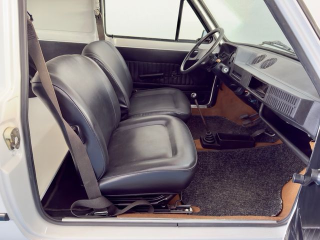 SEAT 127 Comercial Restaurado