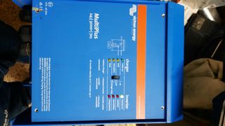 Inversor y Cargador Victron MultiPlus 24/3000