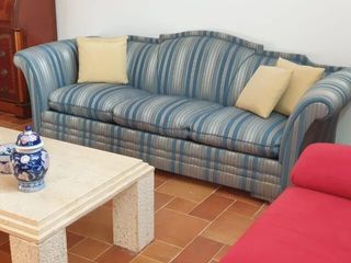 Divano vintage blu a 3-4 posti