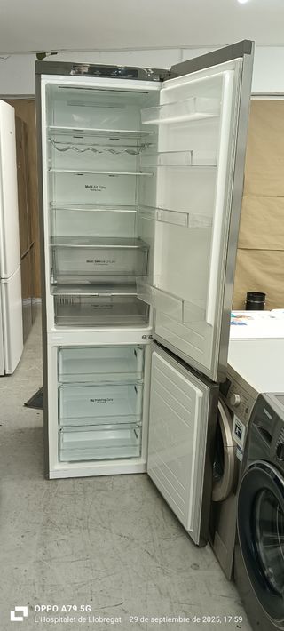 NEVERA COMBI L. G NO FROST ENERGÍA A+++