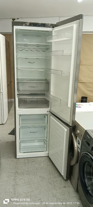 NEVERA COMBI L. G NO FROST ENERGÍA A+++