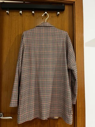 Chaqueta cuadros oversize beige 