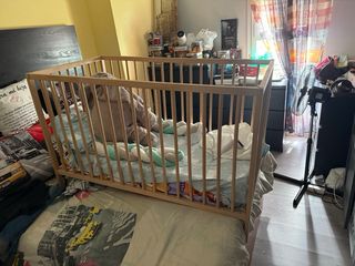 Cuna de madera poco uso