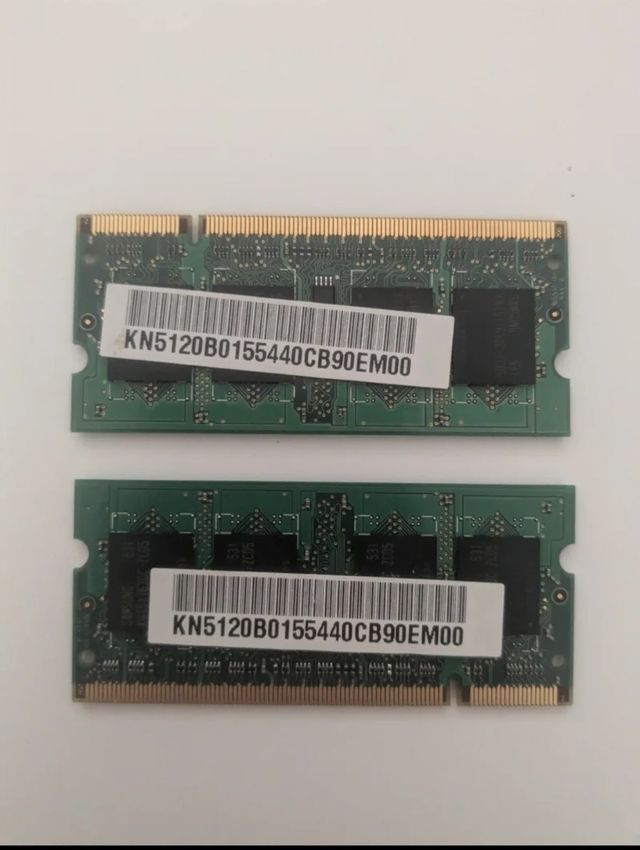 2 Memorias RAM Samsung 512MB PC2-4200S