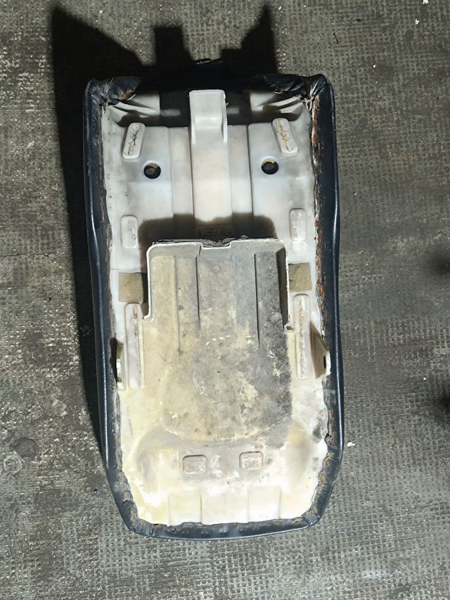 Asiento Yamaha XTZ750