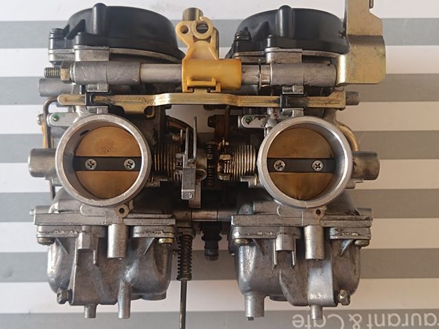 Reconstrucción Carburadores Yamaha XTZ750