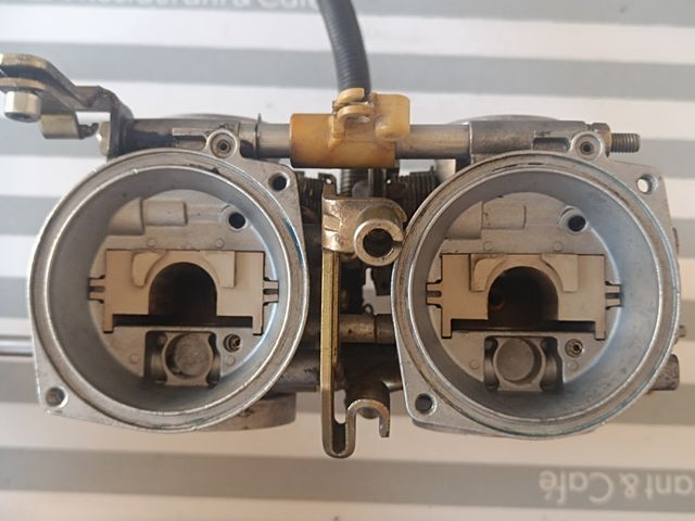 Reconstrucción Carburadores Yamaha XTZ750