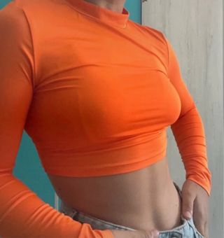 Camiseta Shein naranja cropped manga larga M