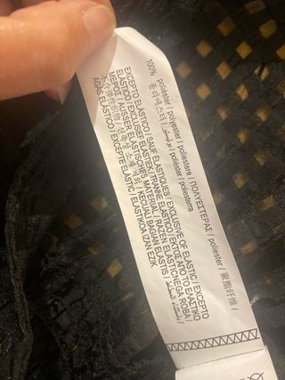 Pull & Bear Top Negro, mangas abullonadas. NUEVO