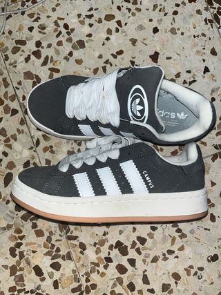 Adidas Campus grises y blancas