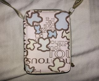Bolso Tous estampado rosa y beige