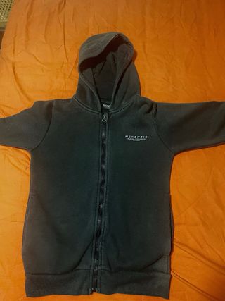 Chaqueta McKenzie Negra con Cremallera