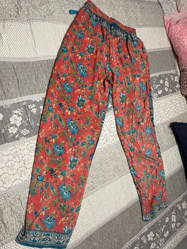 Pantalón de seda estampado