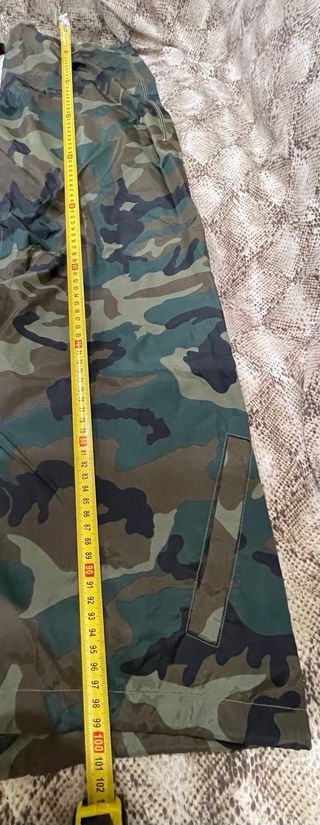 Pantalón camuflaje marrón y verde