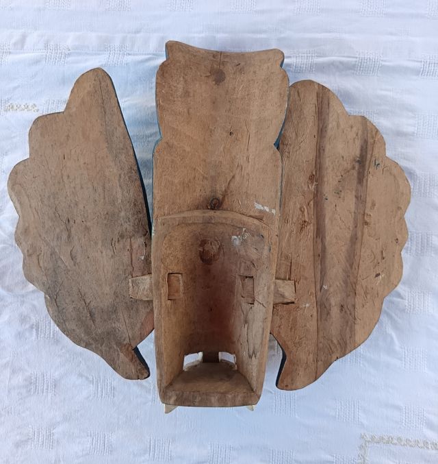 Maschera tribale vintage in legno