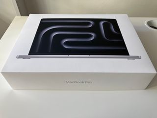 MacBook Pro M4 Gris Espacial