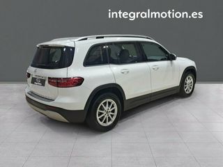 Mercedes GLB 180D 