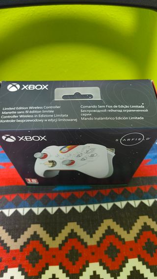 Mando Xbox series X Edición Starfield