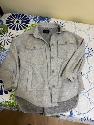 Gabardina gris