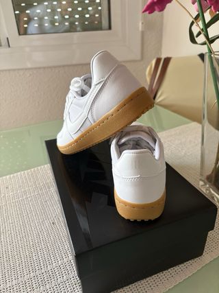 Nike WMNS Field General EU 40.5 Nuevas