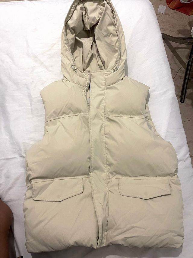chaleco acolchado sin mangas de Zara