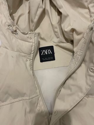 chaleco acolchado sin mangas de Zara