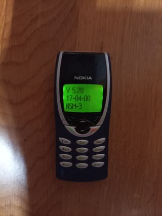 Nokia 8210