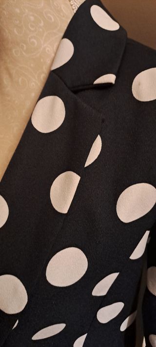 CHAQUETA LAMORENA
