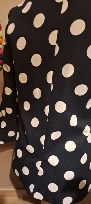 CHAQUETA LAMORENA
