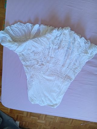 Blusa y falda ibicenca blanca
Dalias ibiza