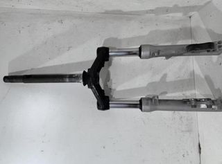 Barras horquillas piaggio 28478 x-evo 125 .