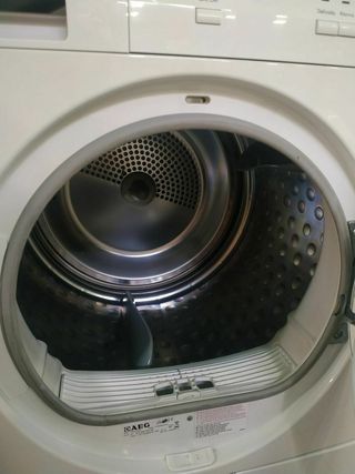 Secadora condensación AEG 7 kilos 
