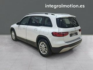 Mercedes GLB 180D 