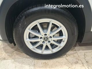 Mercedes GLB 180D 