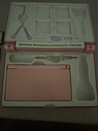 Nintendo DS Lite Rosa + Juegos + Accesorios