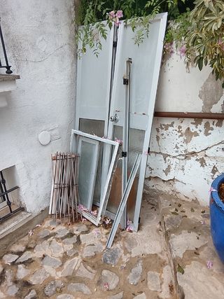 Puerta de aluminio con cristal