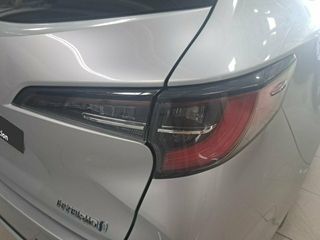 Toyota Corolla 1.8 125H BUSINESS PLUS E-CVT TOU SPORT