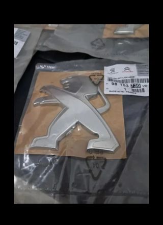 Emblema,logo Peugeot leone 
98153730VD