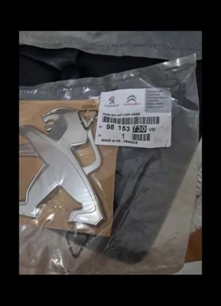 Emblema,logo Peugeot leone 
98153730VD