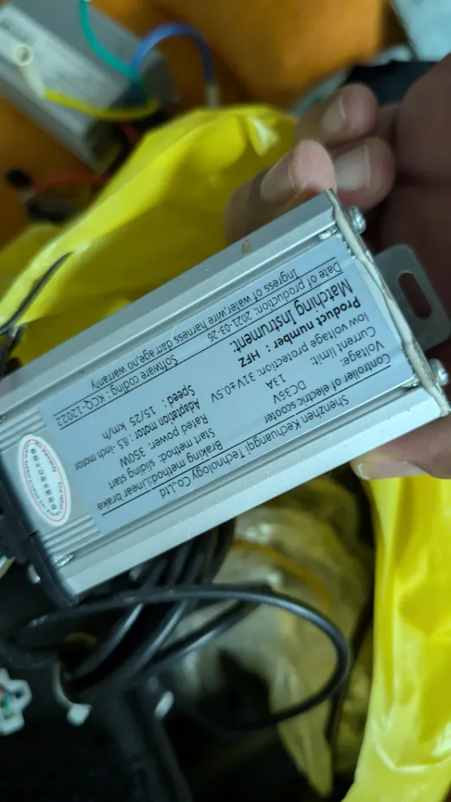 Lote piezas patinete eléctrico