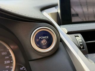 LEXUS NX 2.5 300h Corporate 2WD + Navibox