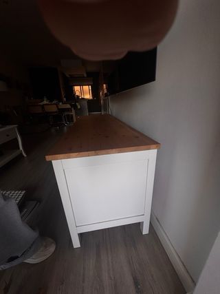 Mesa TV madera y blanco