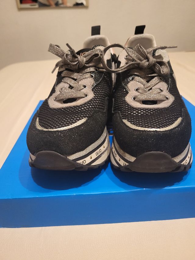 Zapatillas Liu Jo Negras y Plateadas