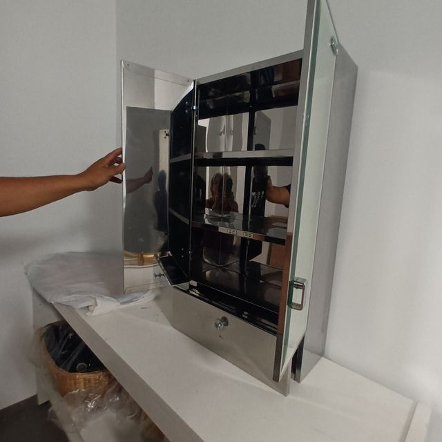 Armario de baño metal y cristal