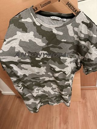 Camiseta Antony Morato Camuflaje Talla XL