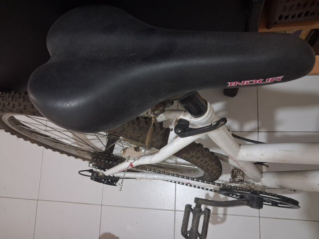 Bicicleta INDUR 6Y Blanca