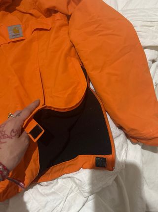 chubasquero canguro de carhartt naranja bolsillo