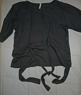 Blusa donna nera non riporta taglia si presume M